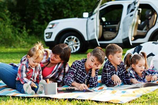 Opiniones de Coches para Familias con 4 Hijos